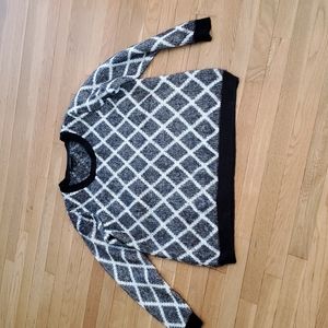 LANE BRYANT SWEATER SIZE 18/20